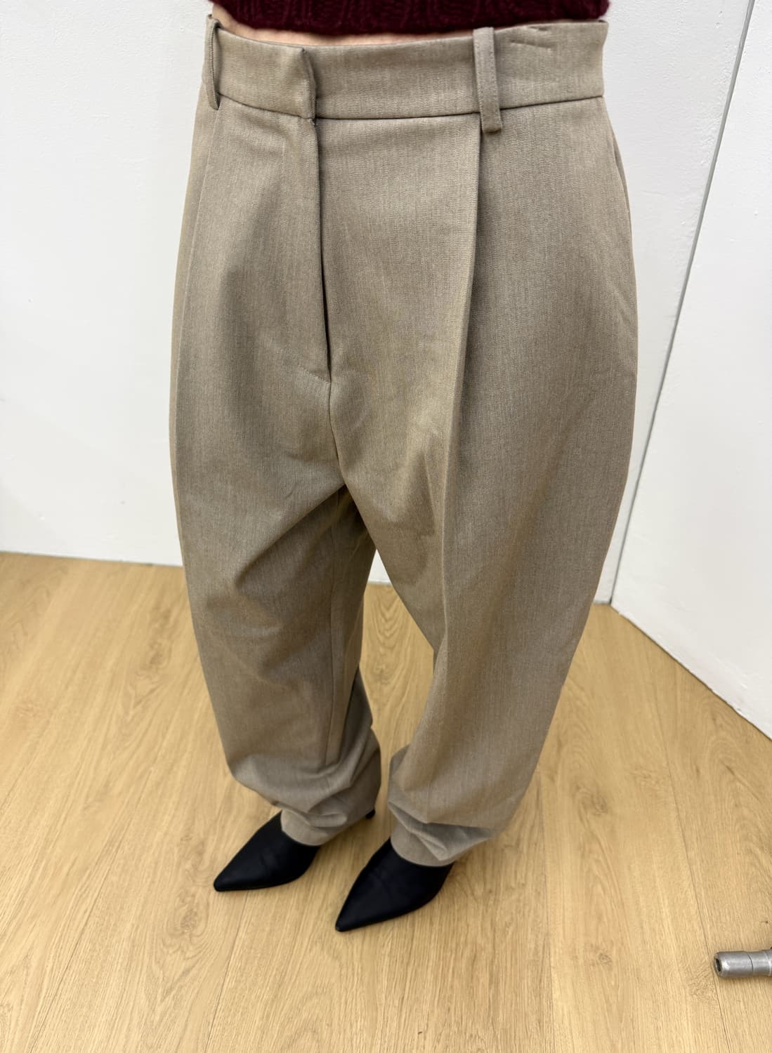 dragon blues baggy fit wool pants  상품이미지1
