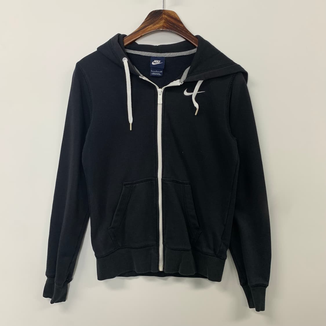 나이키 신형 블랙 후드집업 상품이미지2