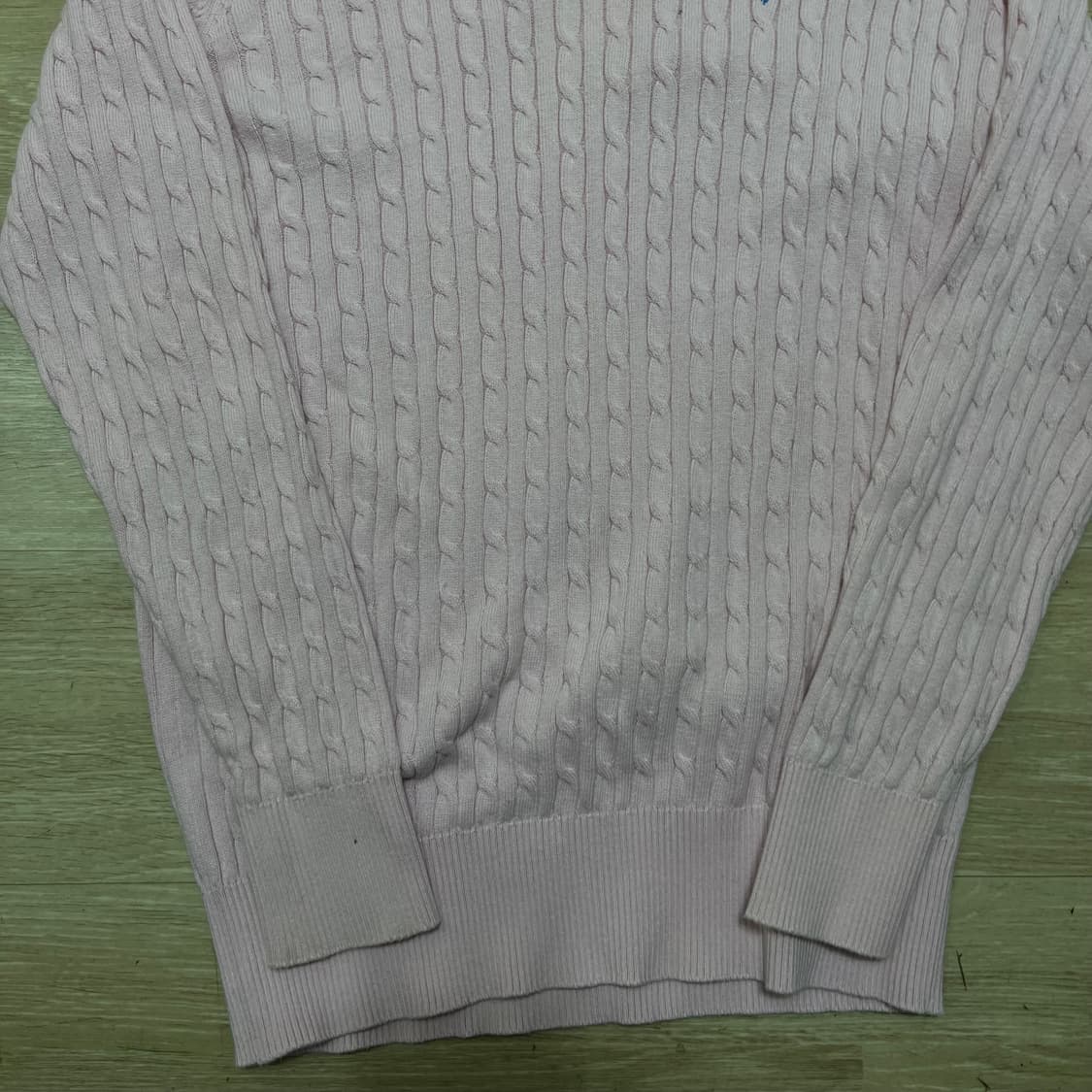 유에스 폴로 어신 여성 자수 로고 꽈배기 케이블니트 [핑크] M/95 상품이미지3