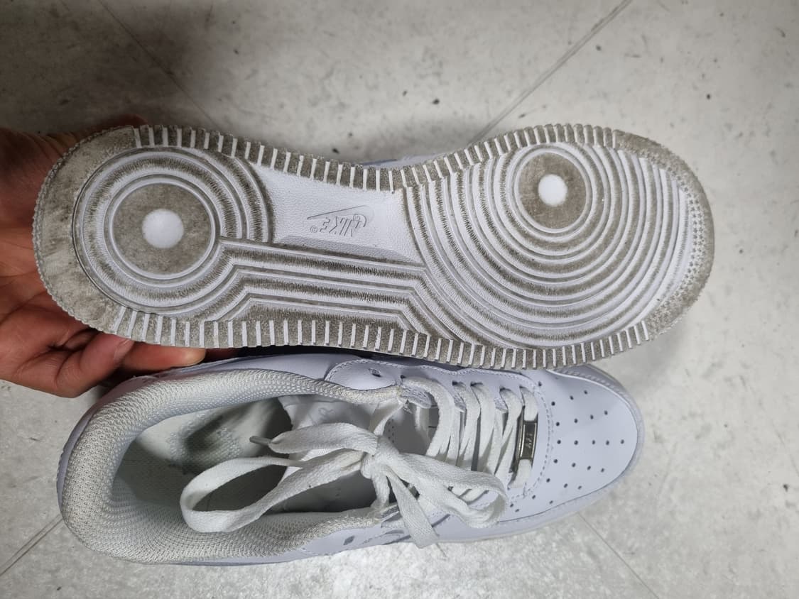 나이키 에어포스1 로우 화이트  상품이미지4