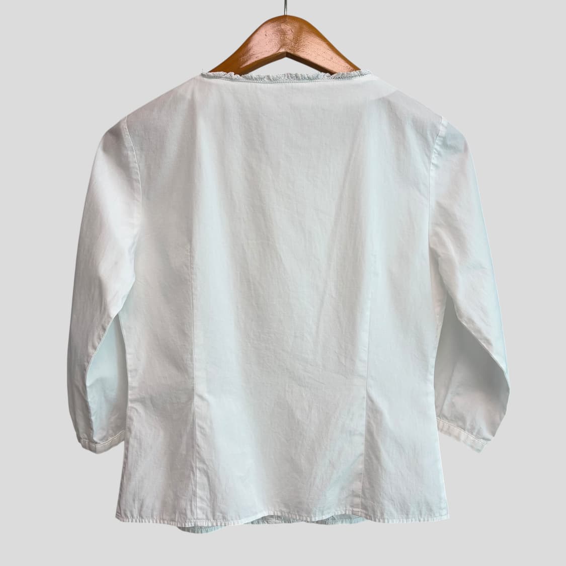 (여성S)J.PRESS 제이프레스 레이스 프릴 7부 블라우스  상품이미지4