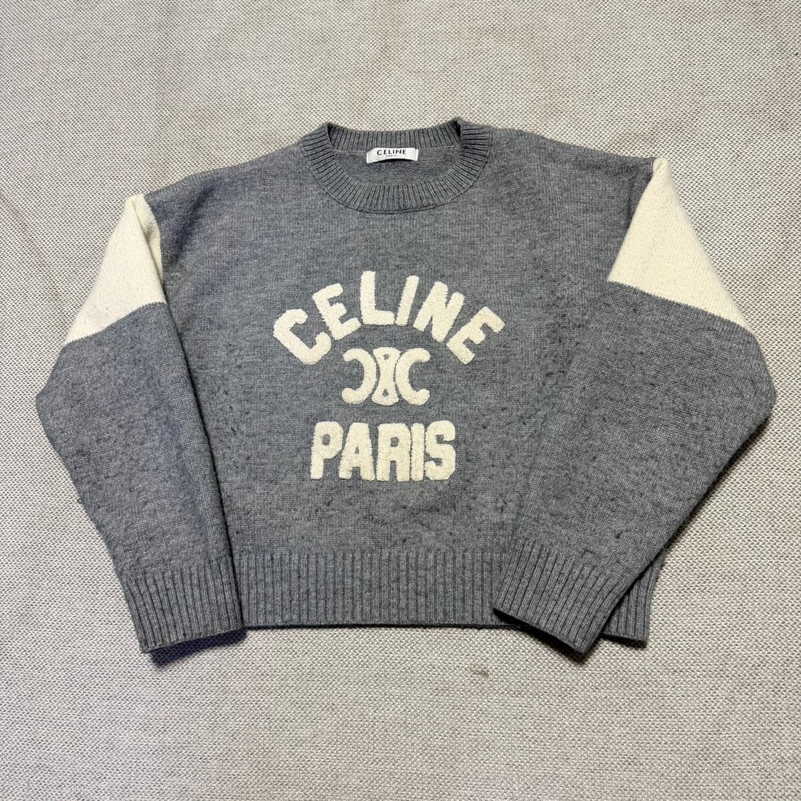 셀린느 세미 크롭 니트 상품이미지1