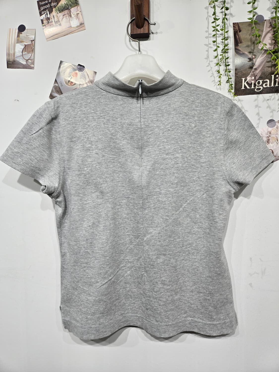꾸레쥬 그레이 반팔 티셔츠 상품이미지4