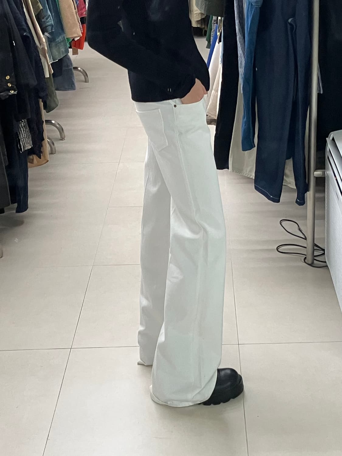 구찌 플로럴 자수 화이트 부츠컷 데님팬츠 30 상품이미지9