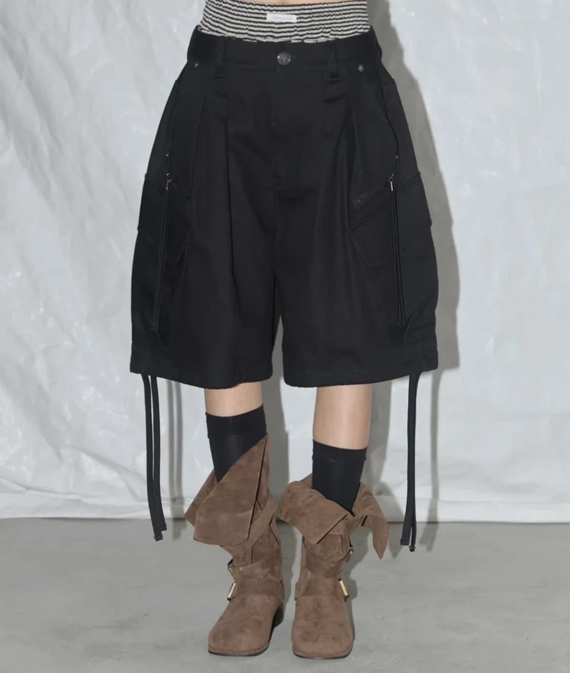 팬시클럽 레터링 버뮤다 팬츠 블랙 상품이미지2