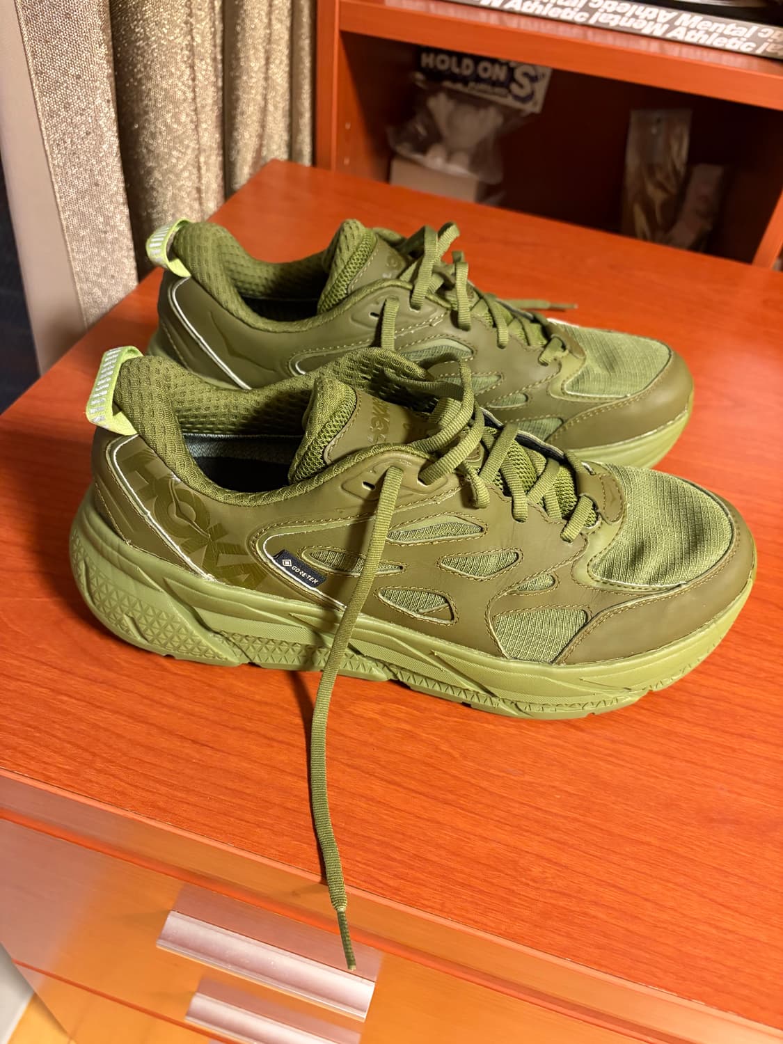 호카 U 클리프톤 L 고어텍스 270사이즈 상품이미지1