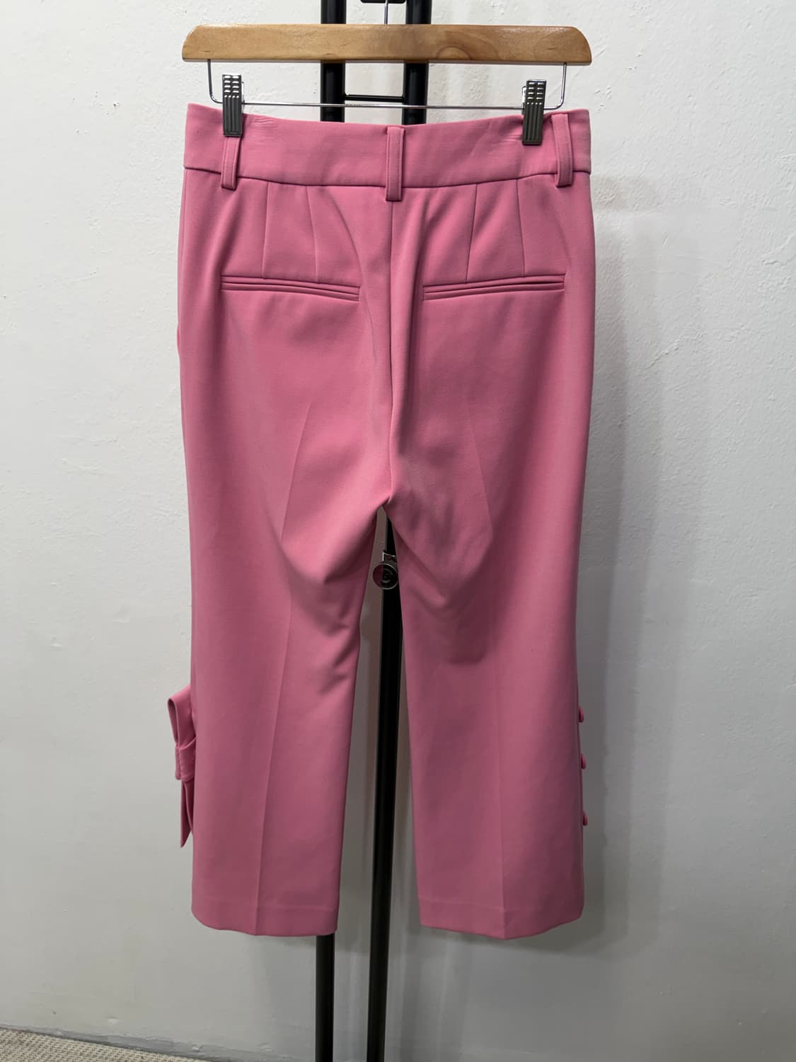 정품) 럭키슈에뜨 리본 단추 장식 바지 36(28) 상품이미지5