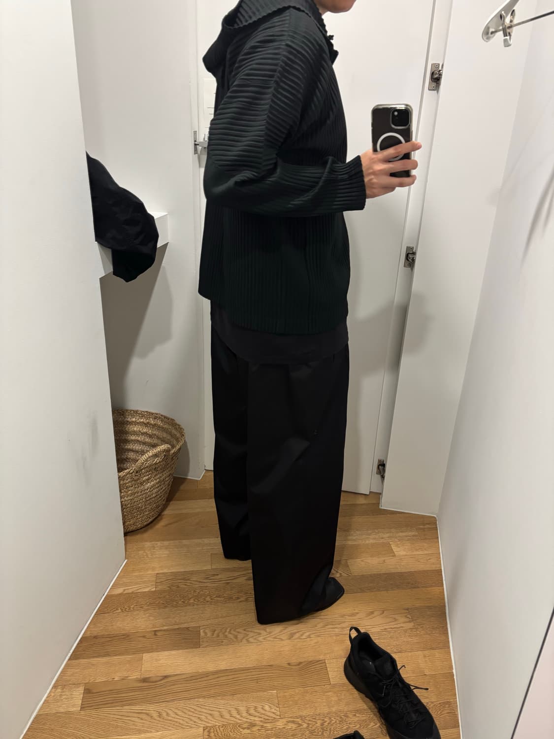 이세이미야케 옴므플리세 후드집업 블랙 상품이미지5