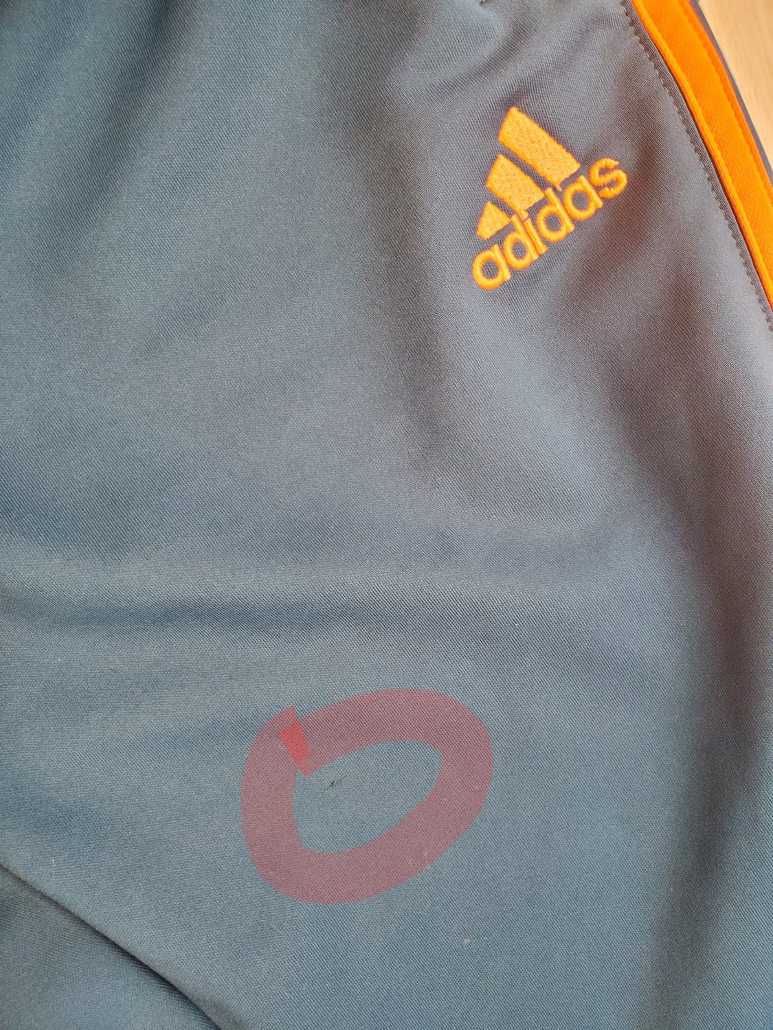 아디다스 마샬아츠 트레이닝복 세트 사이즈105(xl)

사진상 바지 로고 상품이미지10