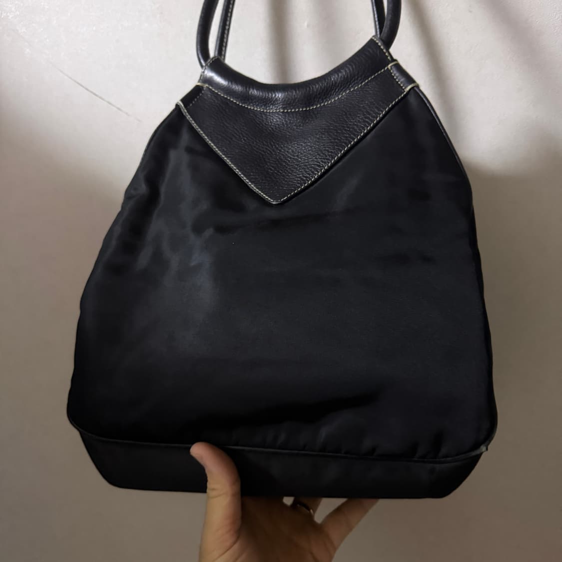 프라다 포코노 나일론 빅삼각로고 숄더&토트백 상품이미지4