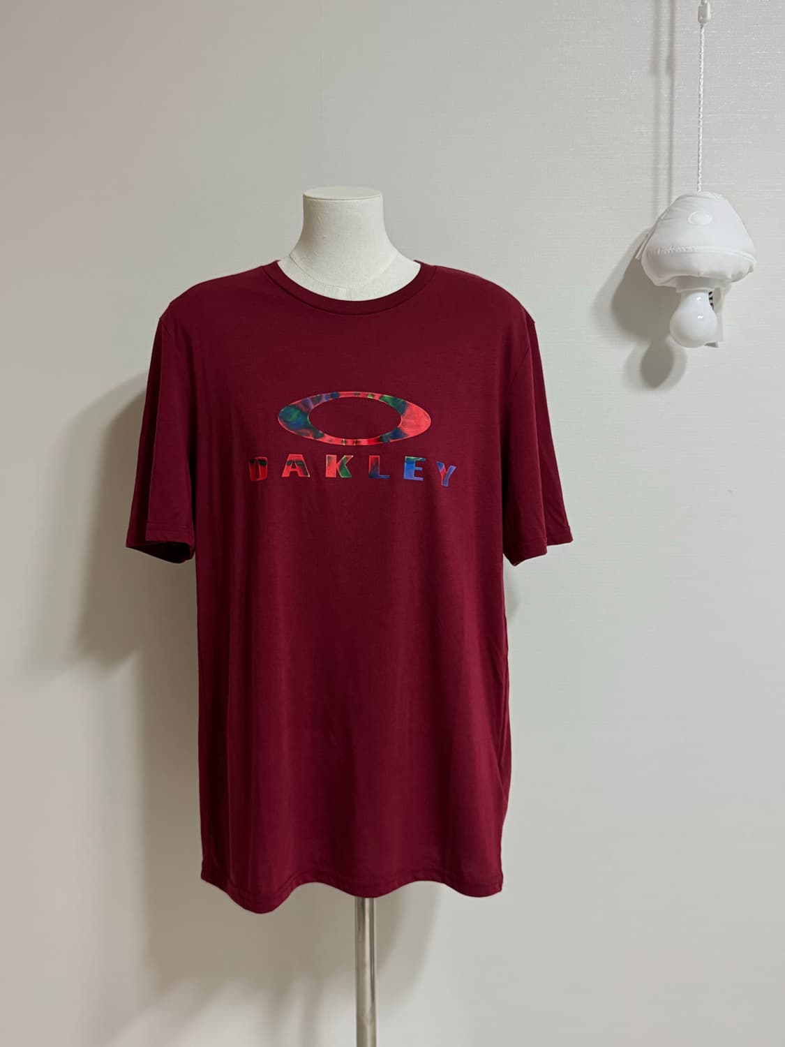 오클리 로고 반팔티 상품이미지1