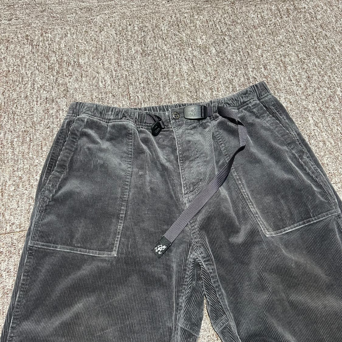 XL) 그라미치 애쉬그레이 루즈테이퍼드 팬츠 코듀로이 상품이미지2