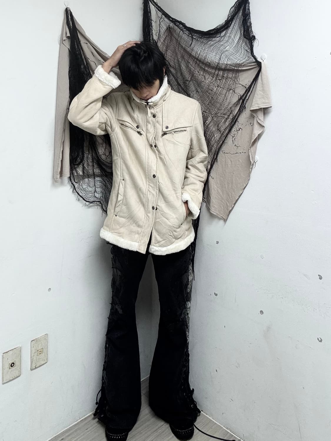 [ROUSHATTE]VKEI White Fur Trimming NeckB 상품이미지1