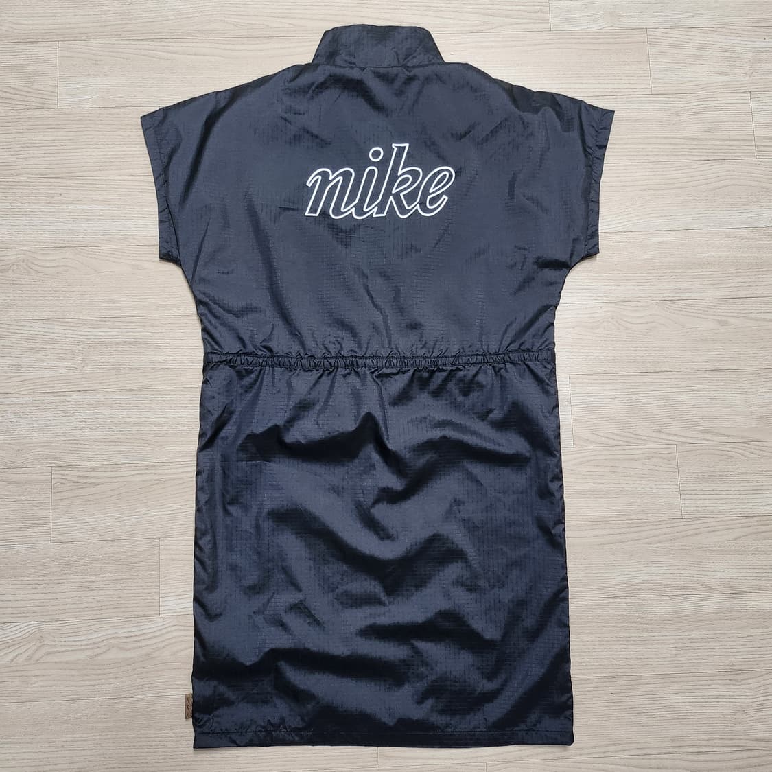 너이키 스포츠 웨어 아이콘 클래쉬 우븐 숏 슬리브 드레스 상품이미지9