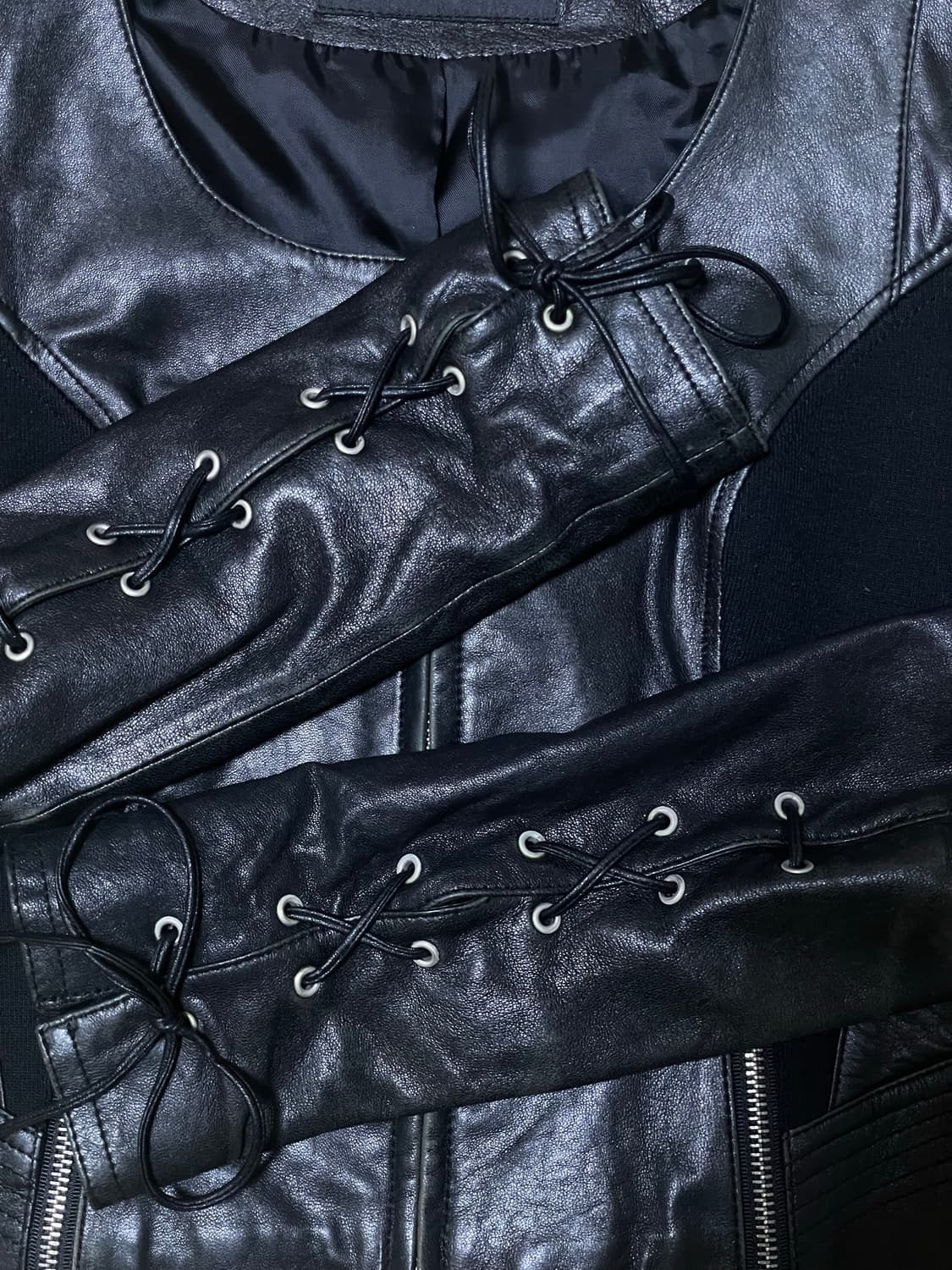 봄빅스엠무어 리얼레더 양가죽 레이스업 디테일 자켓 상품이미지3