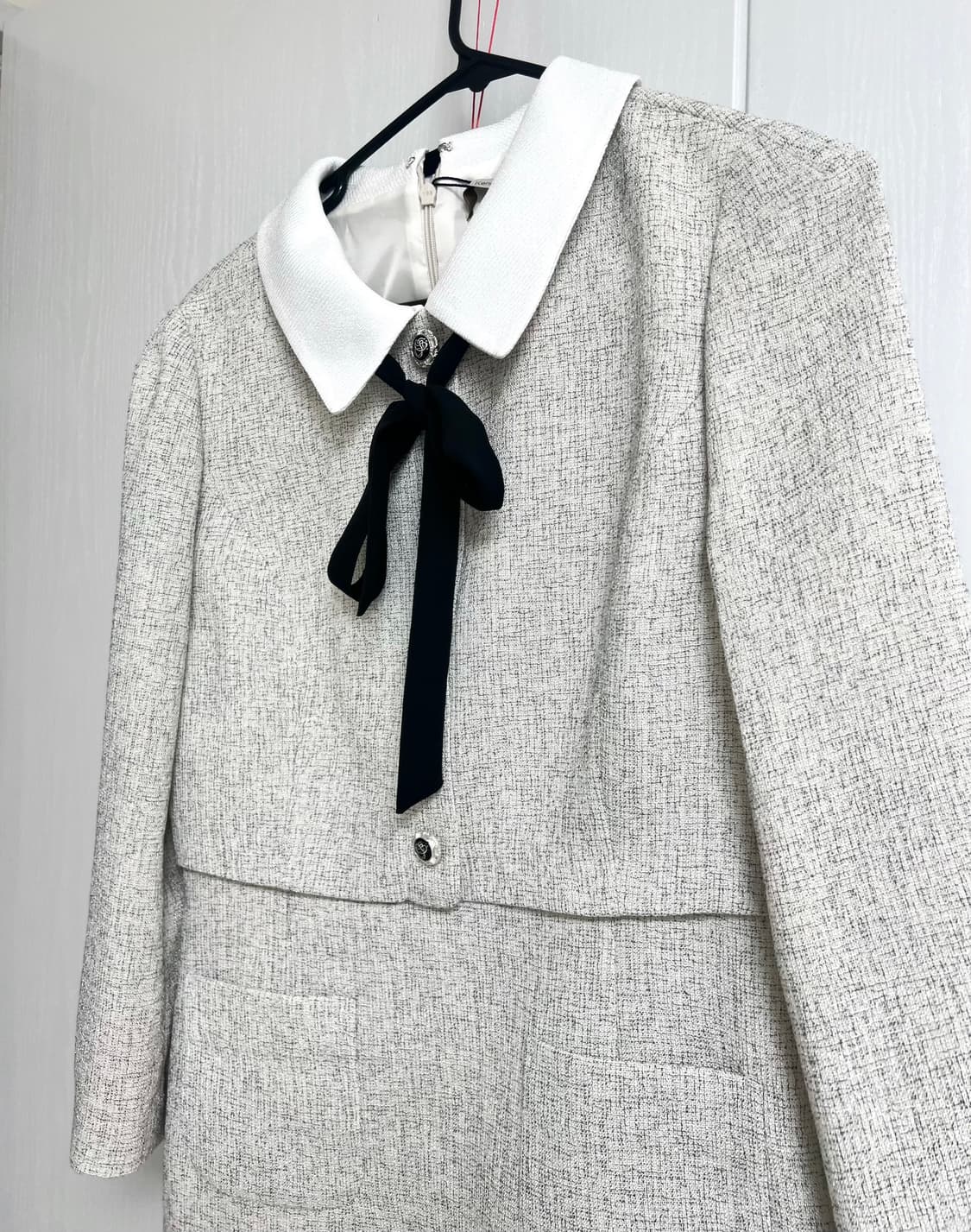 새상품 케네스레이디 배색 카라 리본타이 원피스 상품이미지1