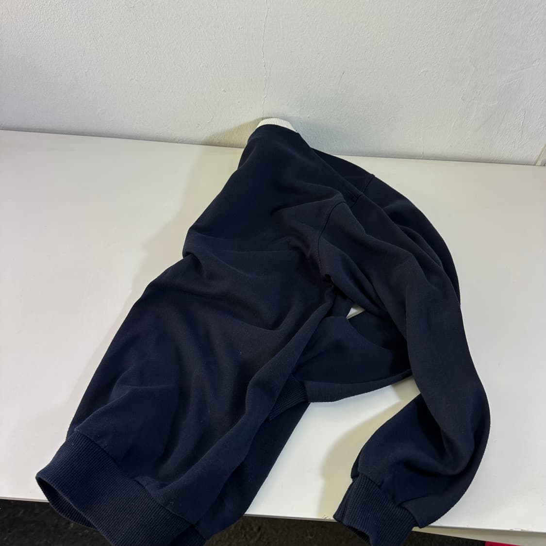 L 타미힐피거 네이비 T로고 배색 맨투맨 상품이미지4