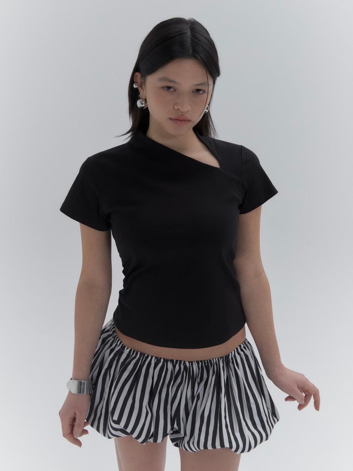 Kanari cutout tshirt 새상품 상품이미지1