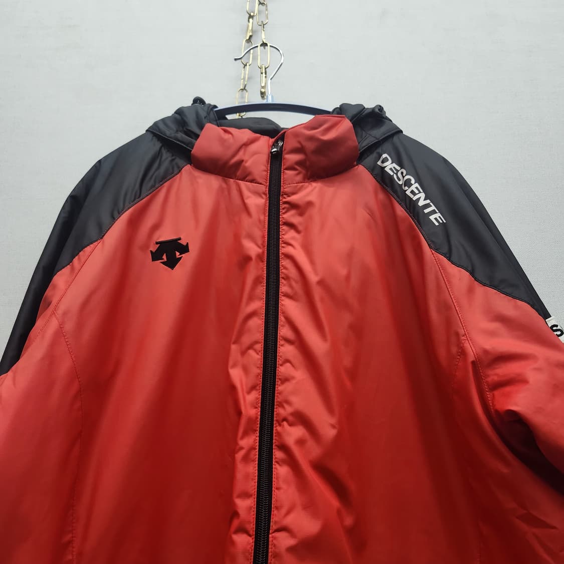 데상트 로고와펜 스트링 바람막이 점퍼 L(L~XL) 상품이미지2