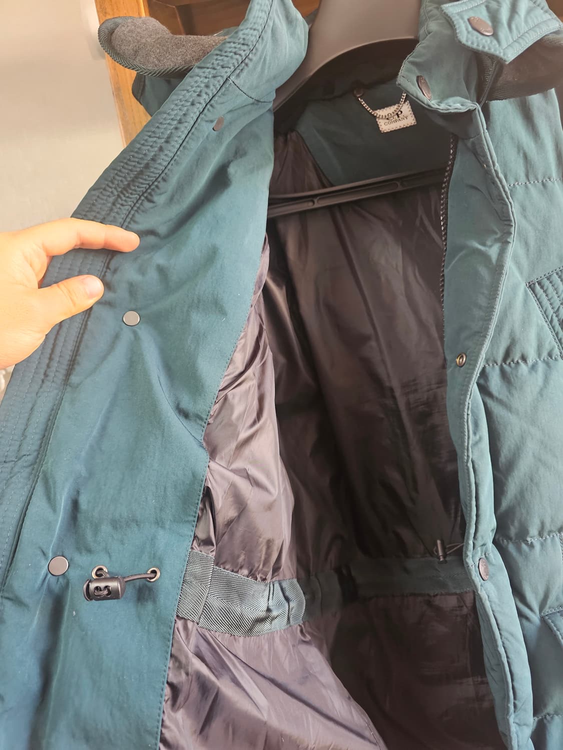 씨피 CP컴퍼니 다운 파카 패딩 팔아요 정품 상품이미지7