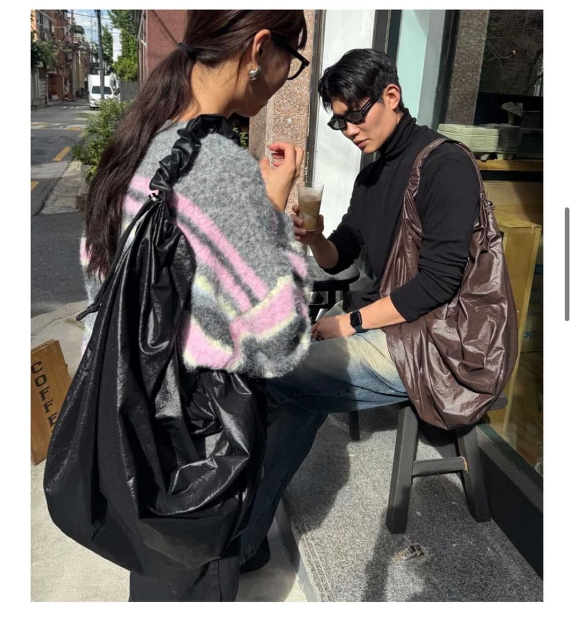 이코크 글로시 탱글 트위스트백 라지 새상품 상품이미지2