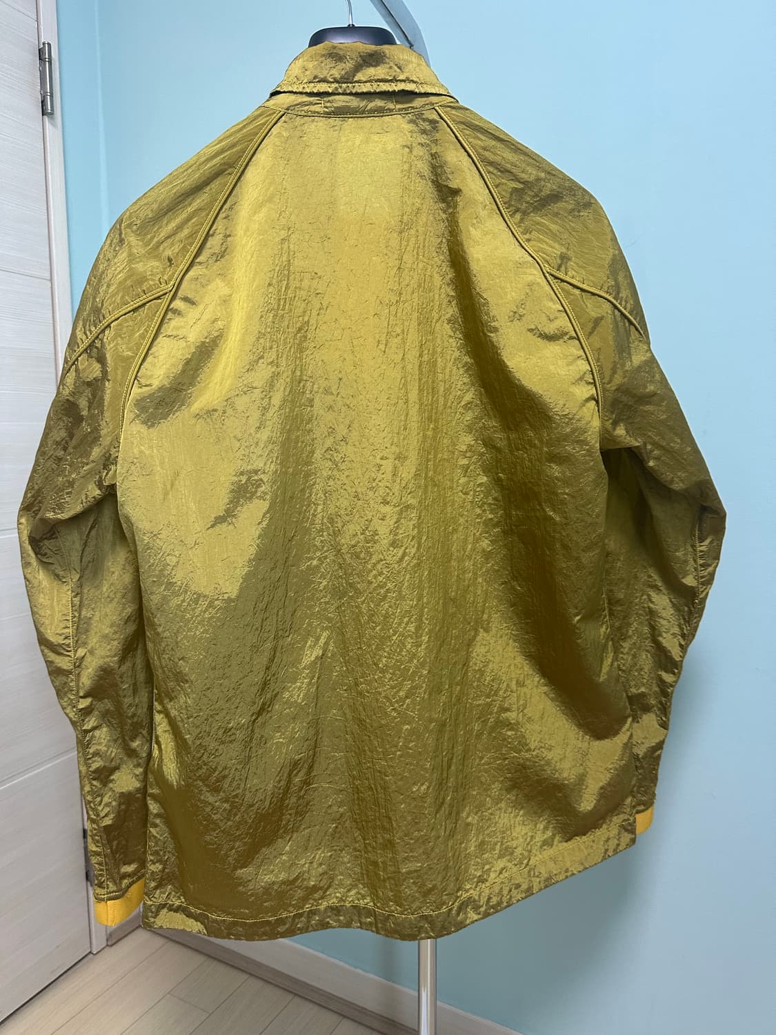 스톤아일랜드 22ss 나일론메탈 패커블 오버셔츠 옐로우L 상품이미지4