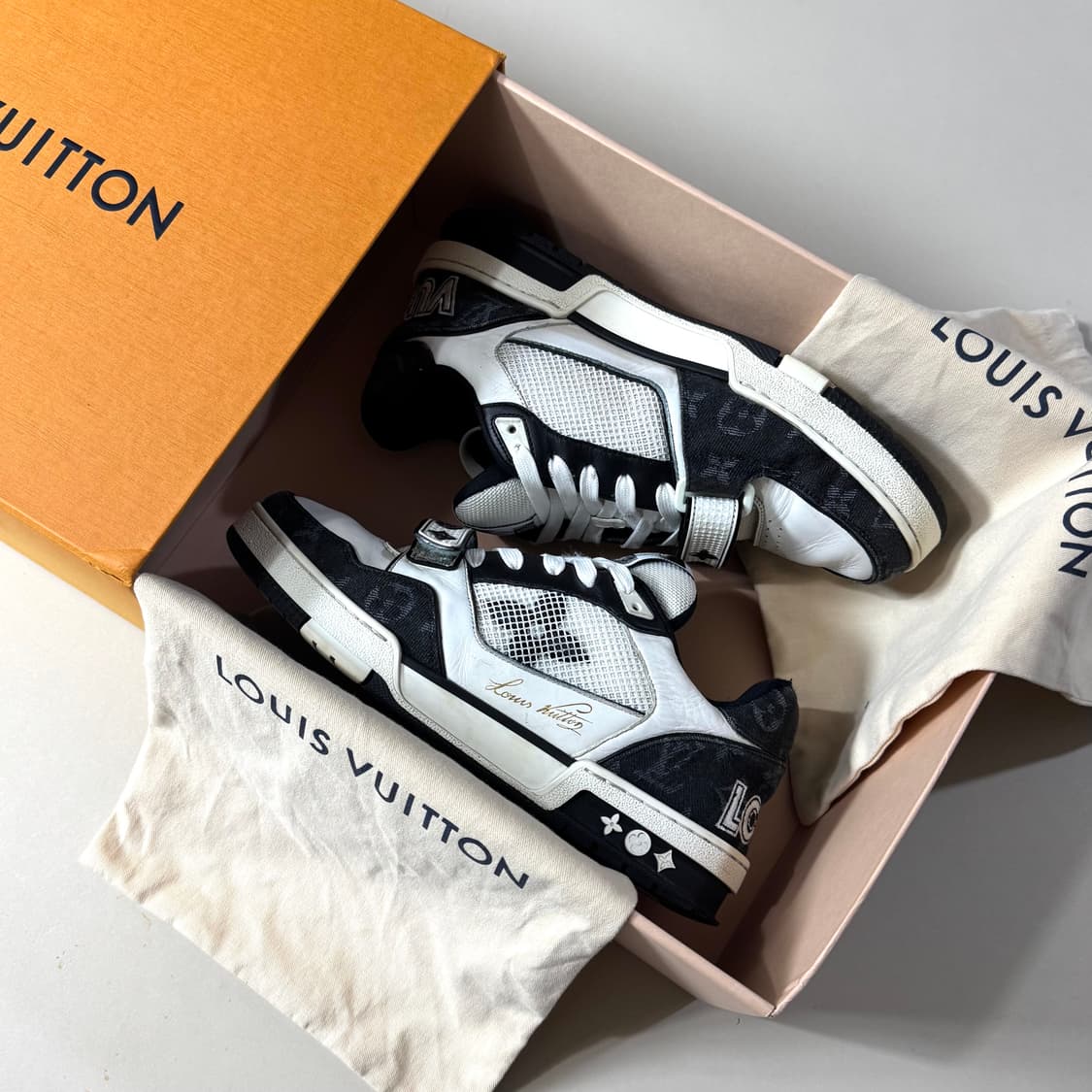 [7/당일출고]루이비통 트레이너 스니커즈 상품이미지2