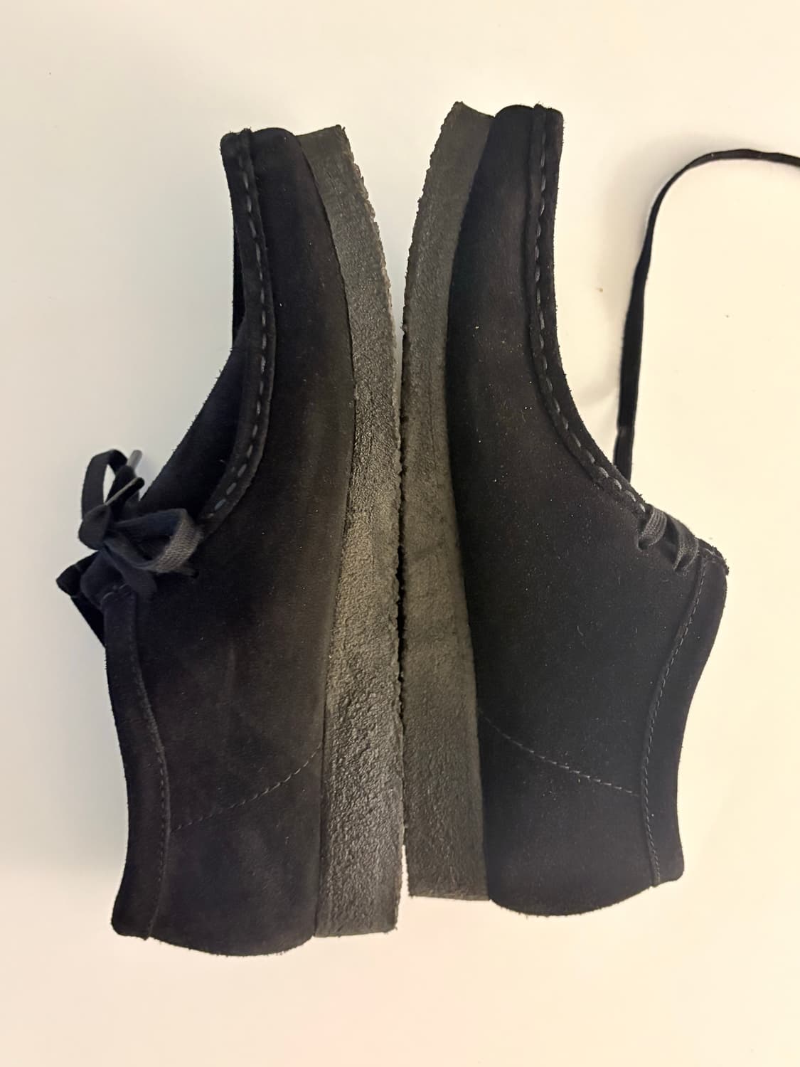 Clarks Wallabee Black Suede 상품이미지3