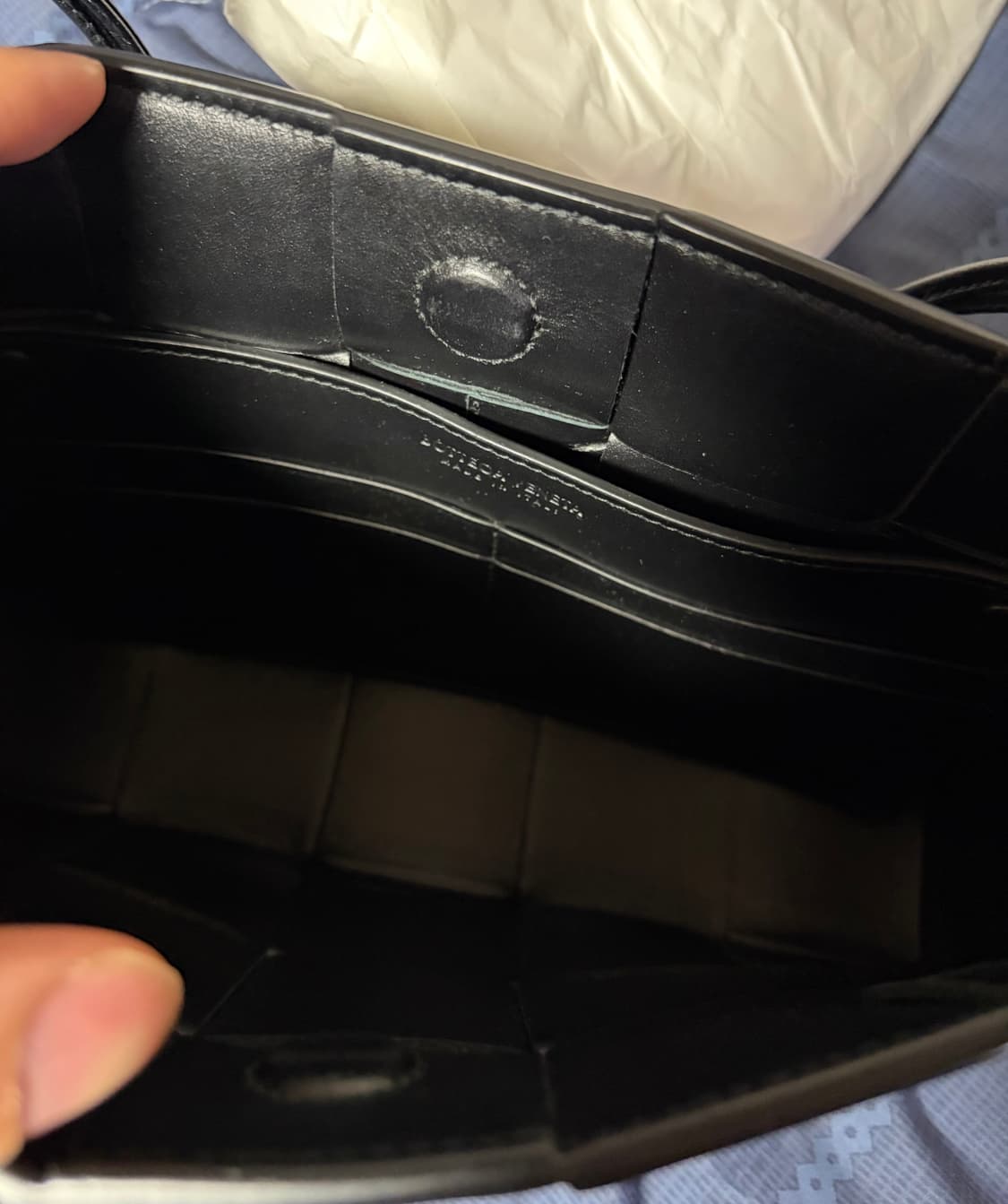 보테가베네타 카세트 스트랩 파우치 블랙 상품이미지6