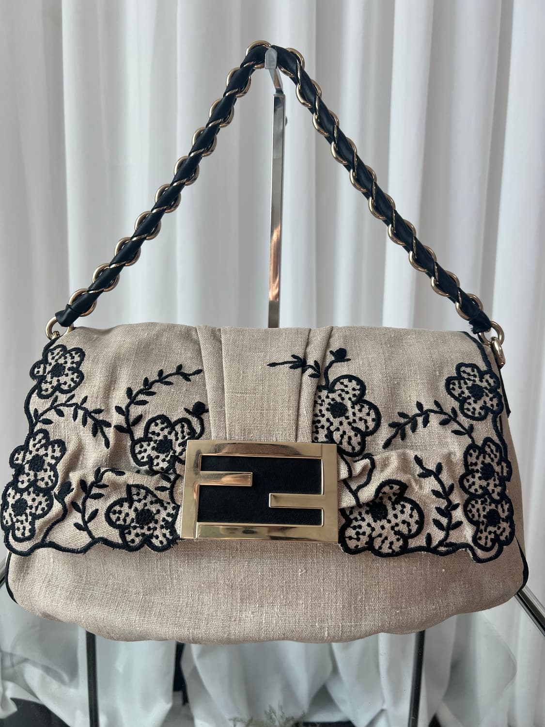 펜디 플로럴 자수 린넨 바게트백 상품이미지4