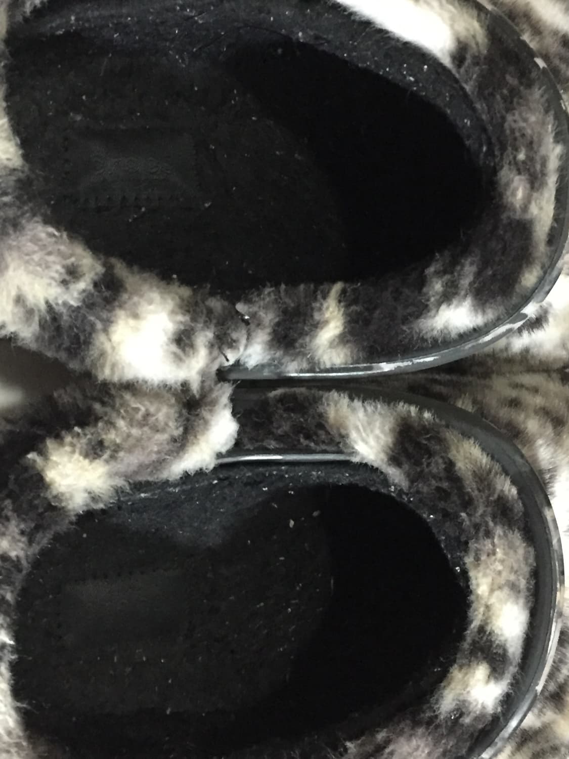 크록스 클래식 퍼 슈어 클로그 블랙 멀티 상품이미지4