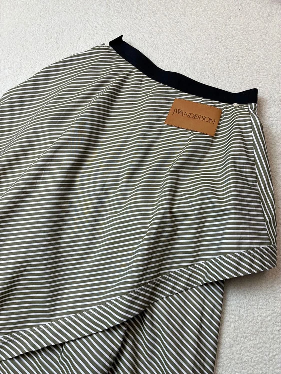 JW앤더슨 사선스트라이프 랩 스커트 PN5983 상품이미지6