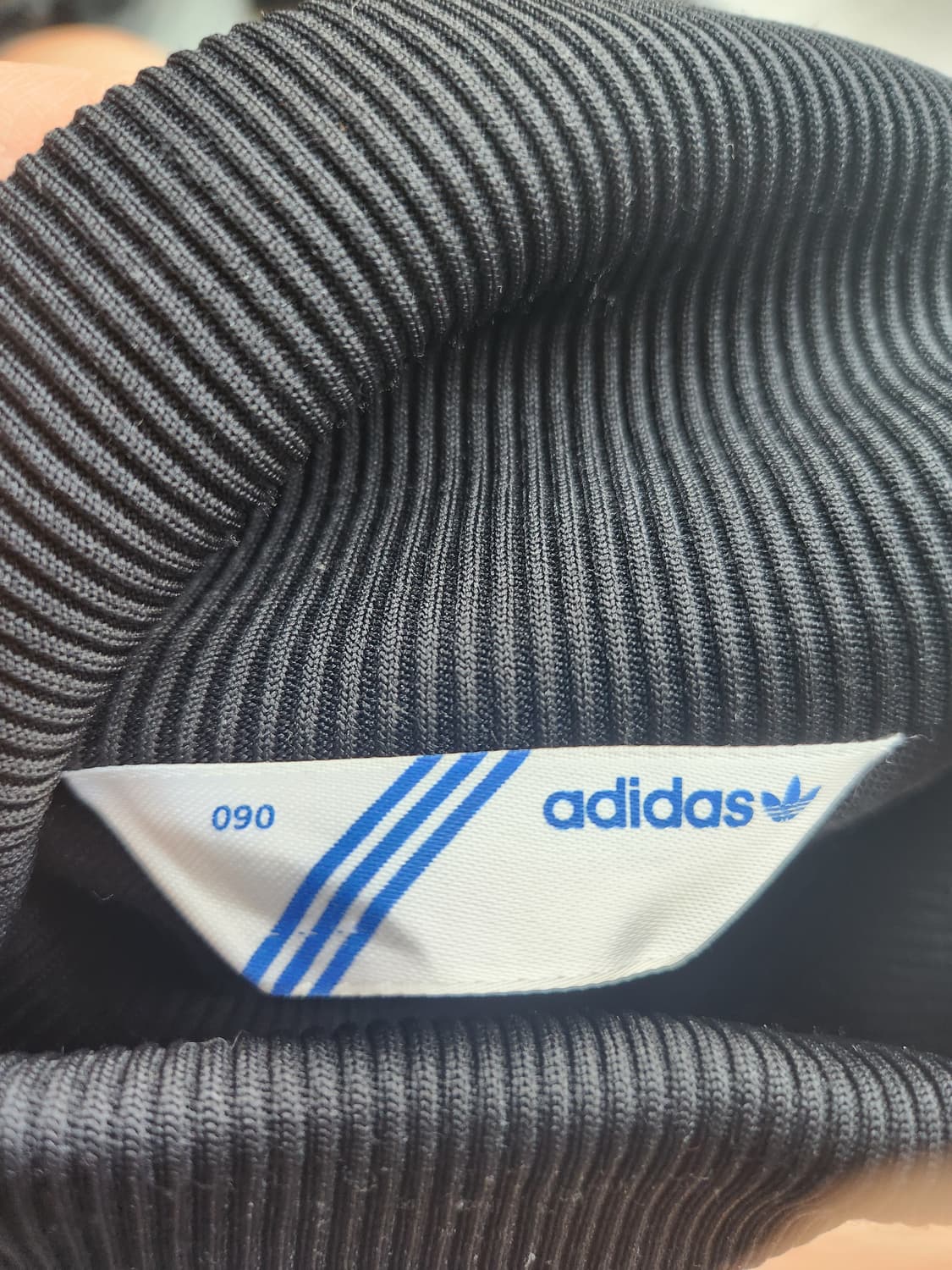 아디다스 여성 크롭 져지 스팽글 파이어버드 90 상품이미지3