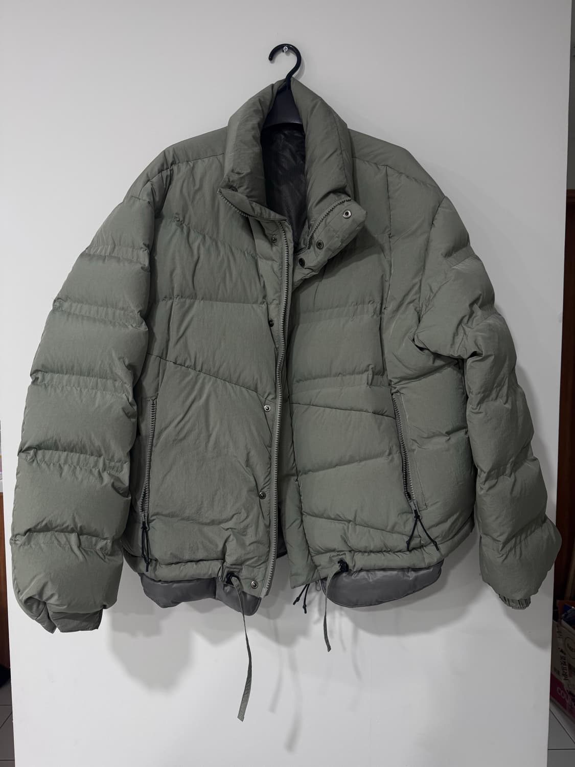 언어펙티드 패딩 팝니다 상품이미지1