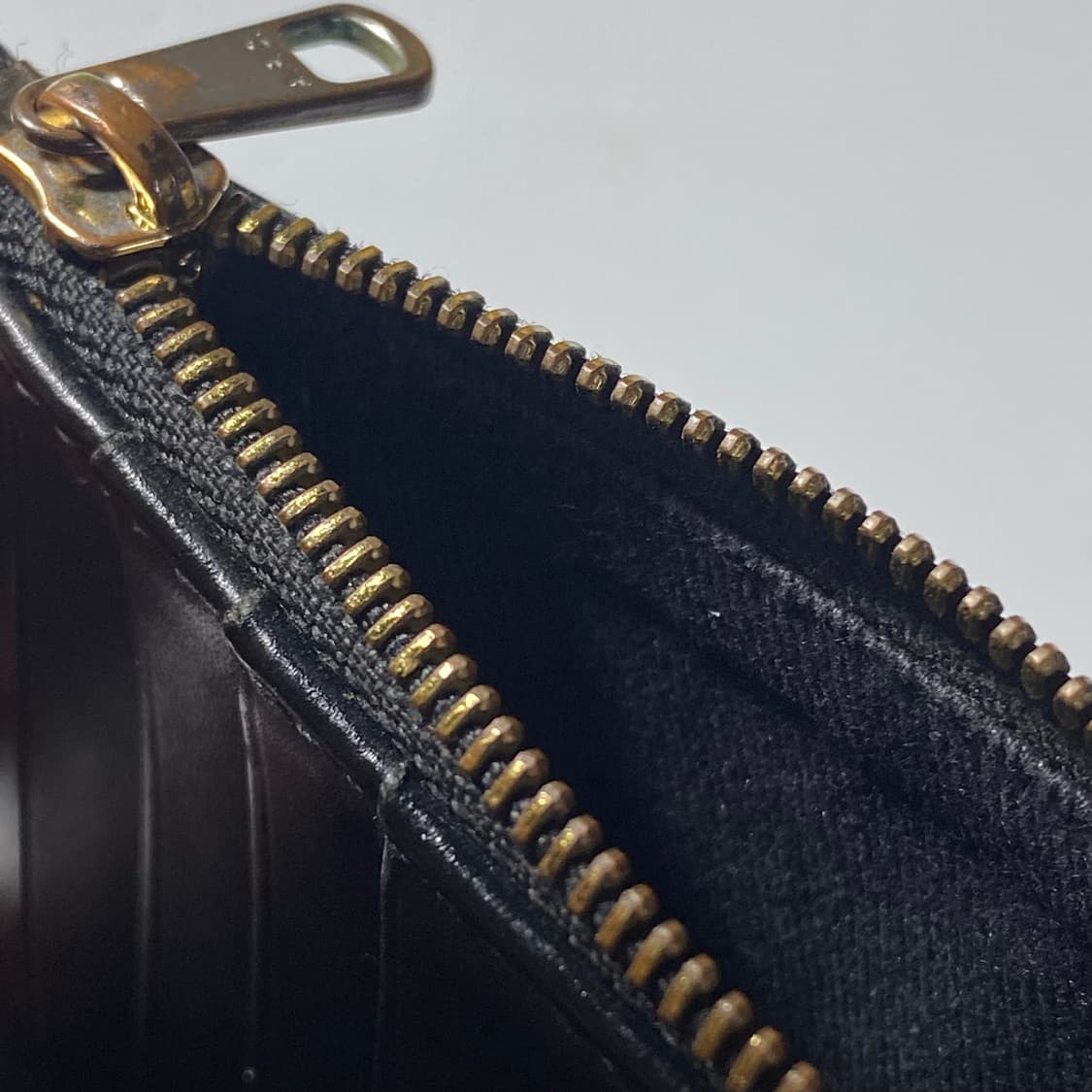 [정품] A.P.C. 아페쎄 리세 로고 지퍼 반지갑 상품이미지4