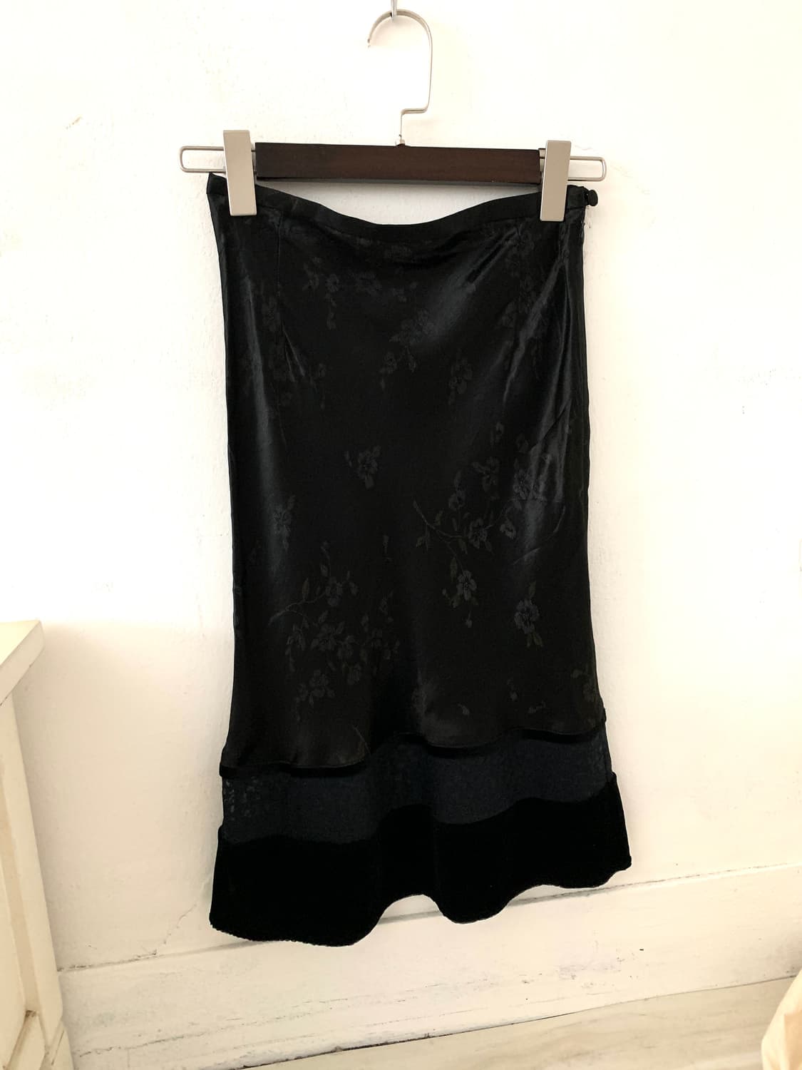 Black oriental print satin midi skirt(새상 상품이미지6