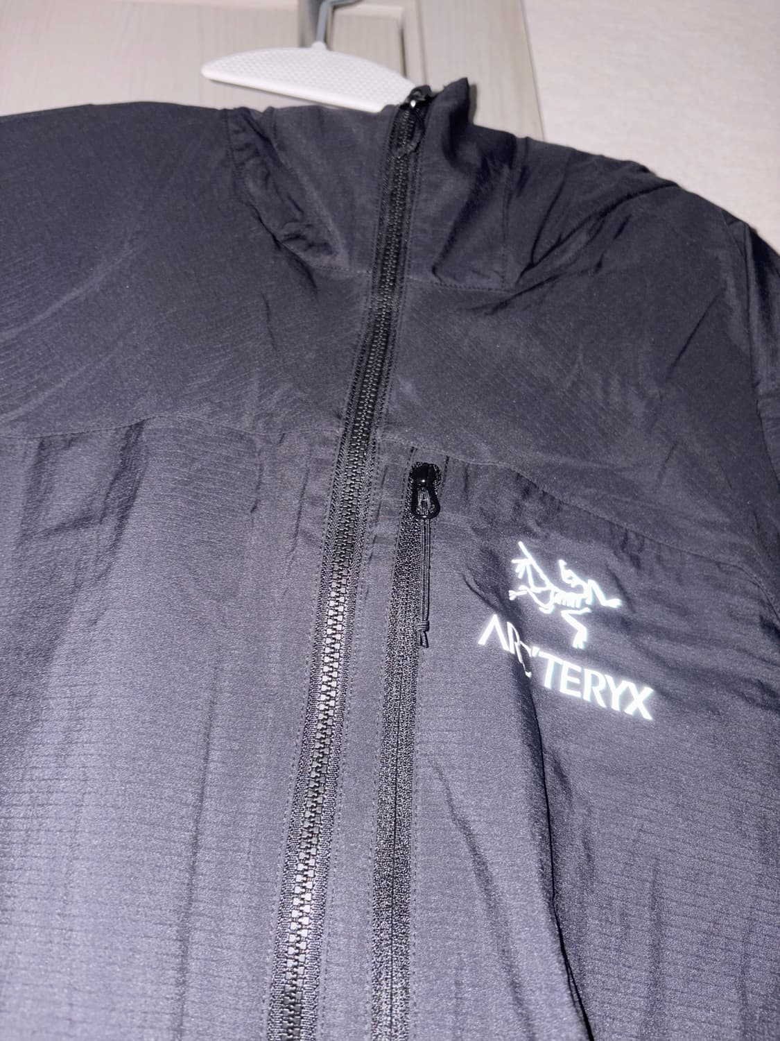 아크테릭스 스쿼미시 바람막이 급처분! 상품이미지3