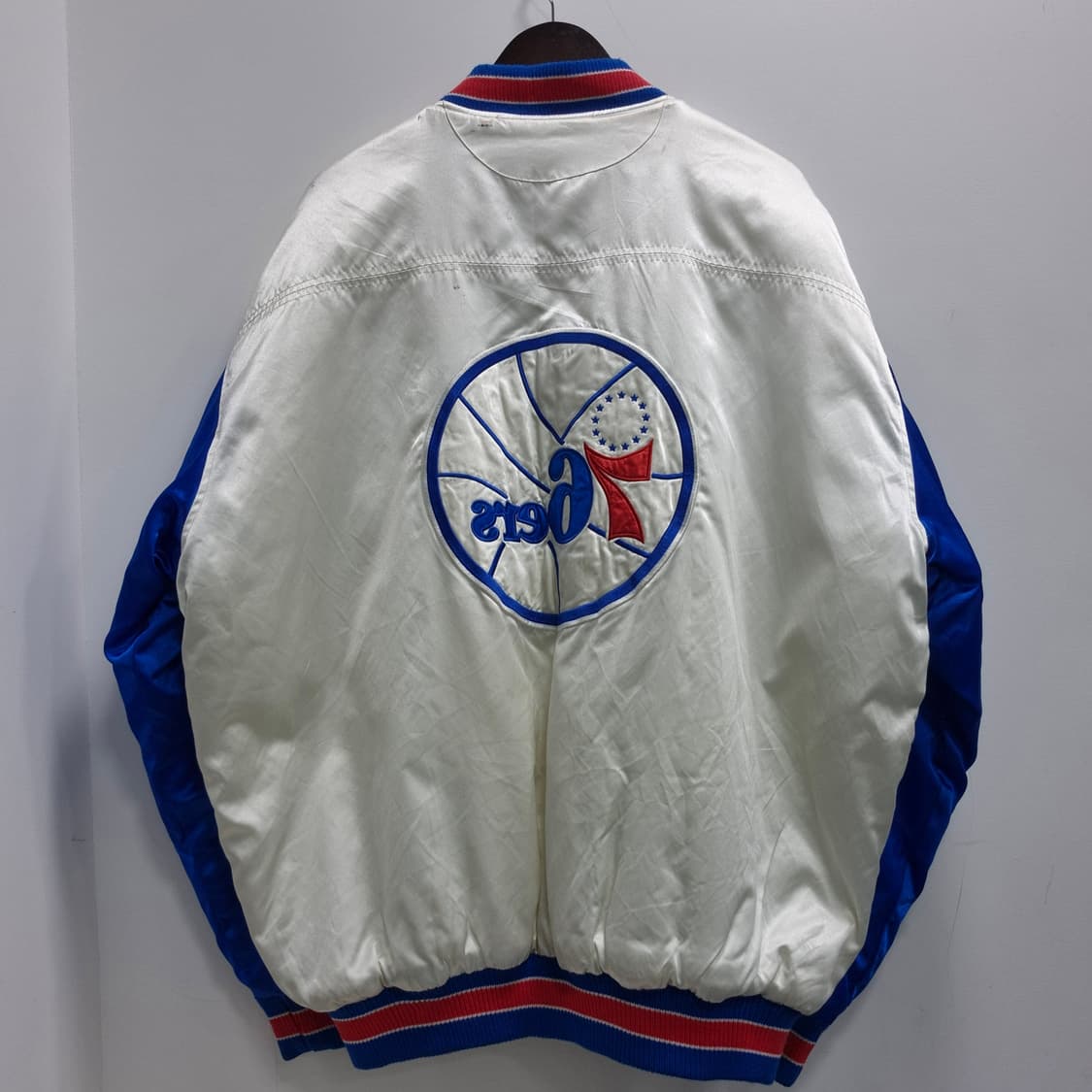 NBA 필라델피아 세븐티식서스 하드우드 클래식 사틴 바시티 자켓 L 상품이미지2