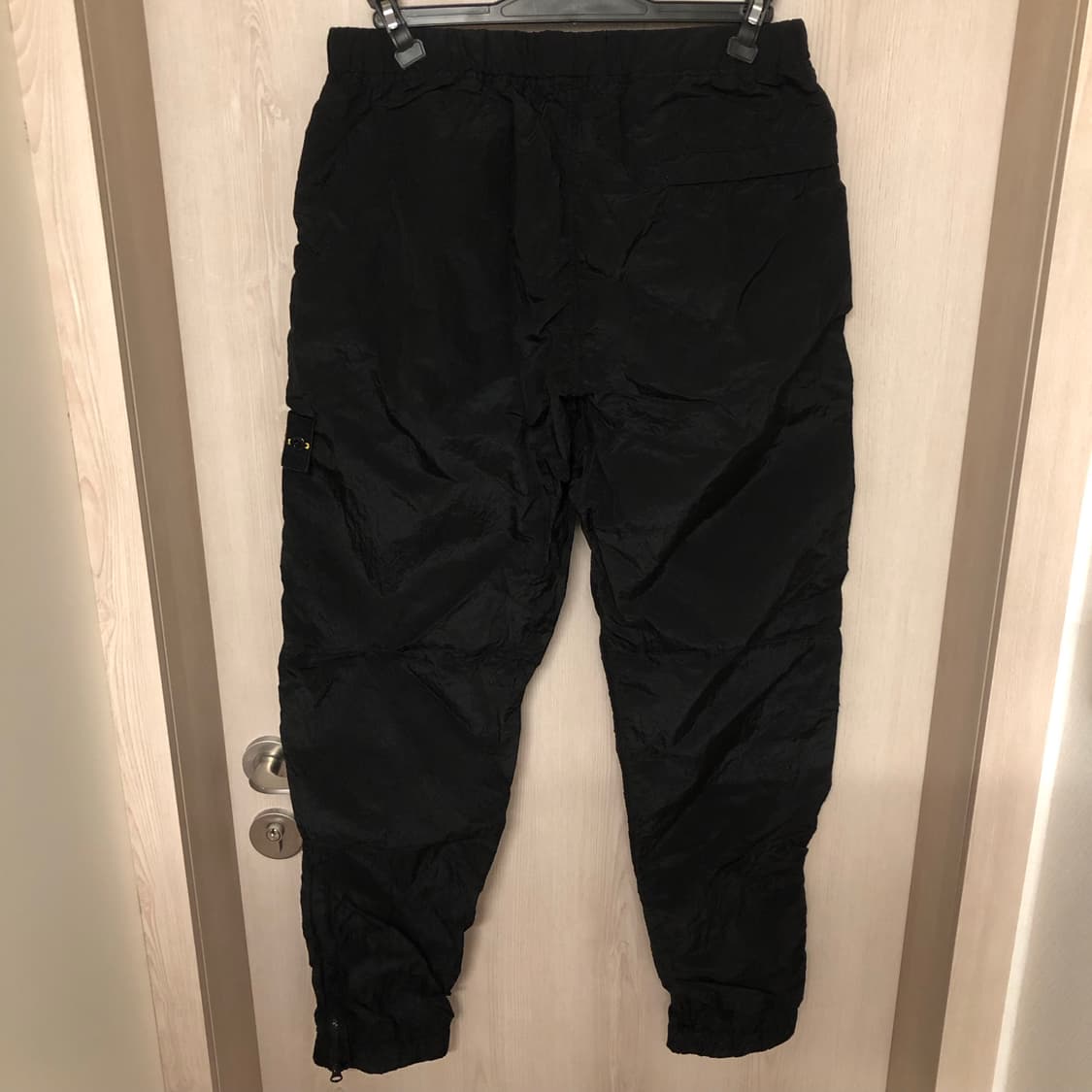 [S] 스톤아일랜드 18FW 나일론메탈 팬츠 블랙 상품이미지5