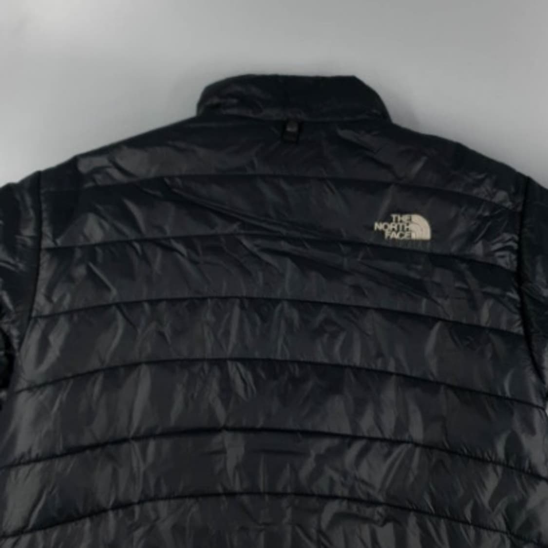 노스페이스 경량 패딩 자켓 블랙 상품이미지2