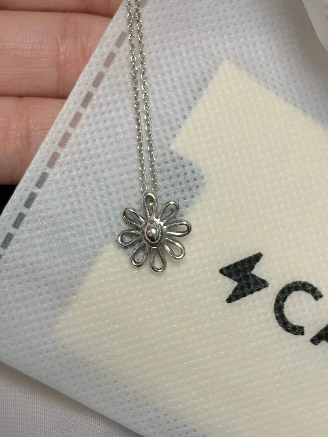 티파니앤코 데이지 실버 목걸이 상품이미지3