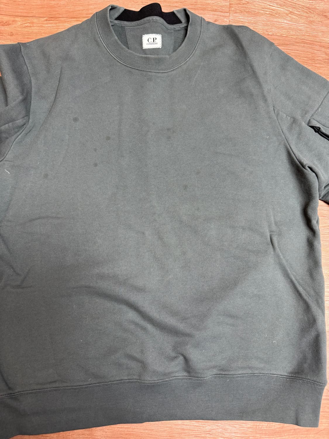 C.P. 컴퍼니(C.P. Company)의 렌즈 와펜 맨투맨 상품이미지8