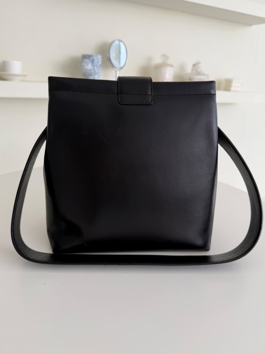 [Ferragamo] Black Leather Vara Shoulder  상품이미지8