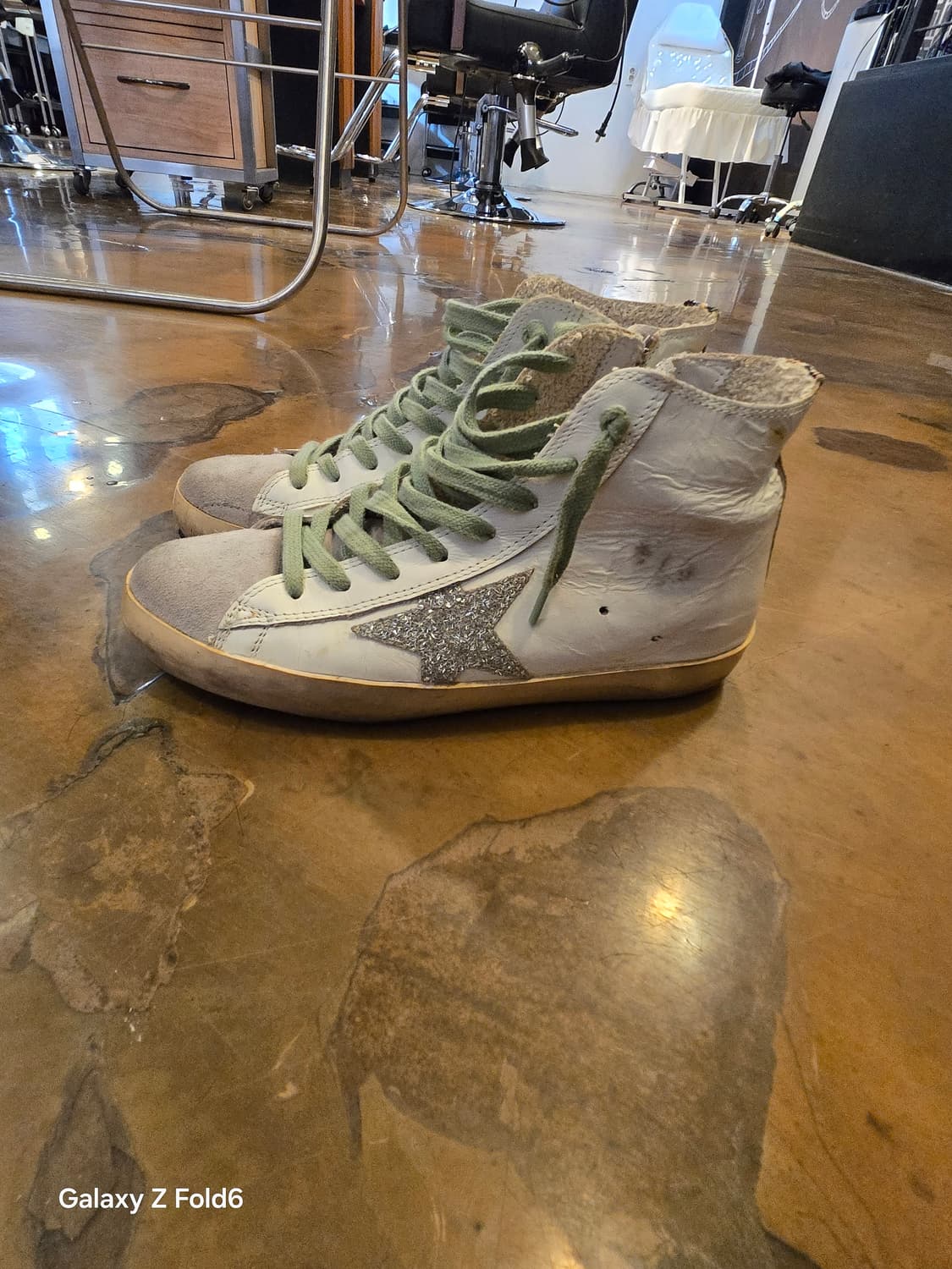 골든구스 프란시하이탑 35사이즈 신발팔아요 상품이미지1