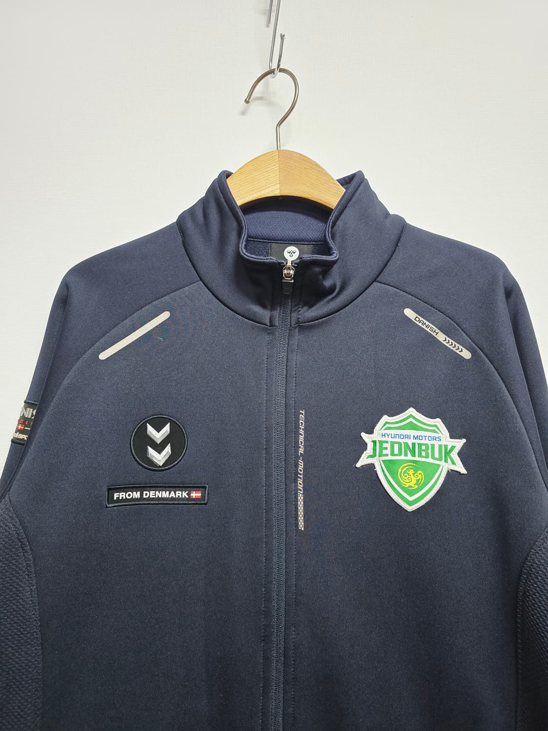 험멜 전북 현대 트레이닝 자켓 집업 네이비 상품이미지2