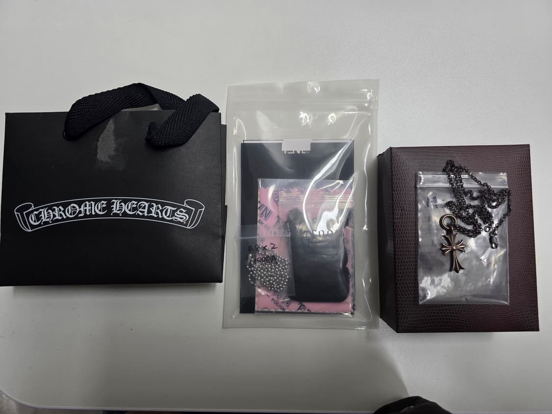 한스룸 크롬하츠 타이니 크로스 펜던트 풀박스 상품이미지1