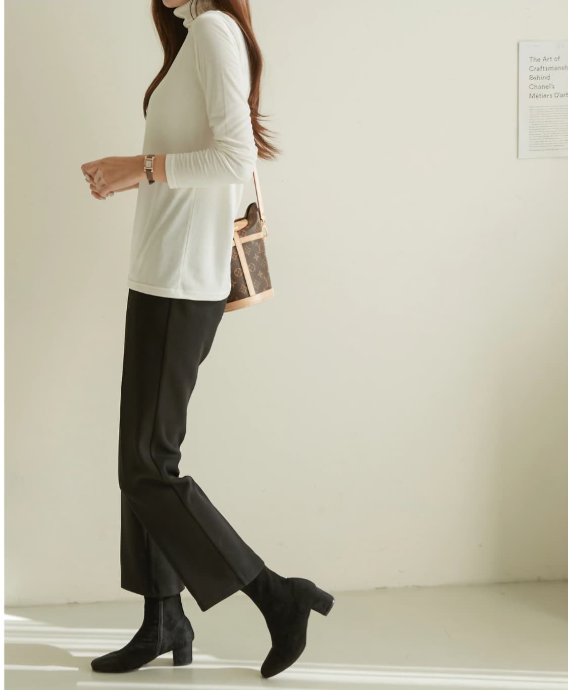 화이트 슬림핏 폴라티 상품이미지3