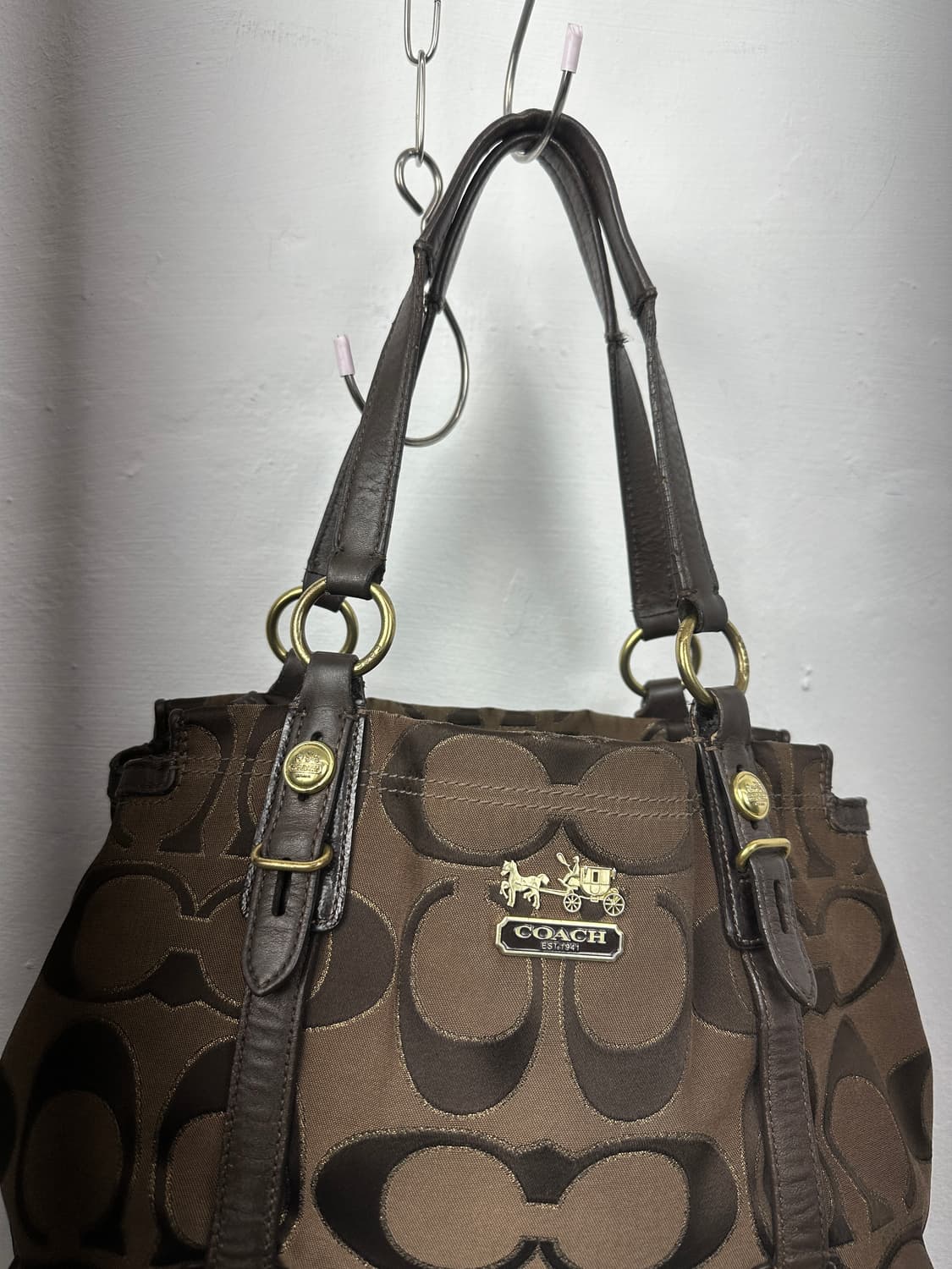 Coach dark brown stud bag 상품이미지3
