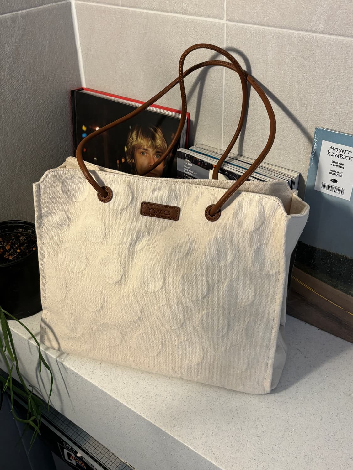 Y'saccs 엠보싱 도트 캔버스 토트백 상품이미지2