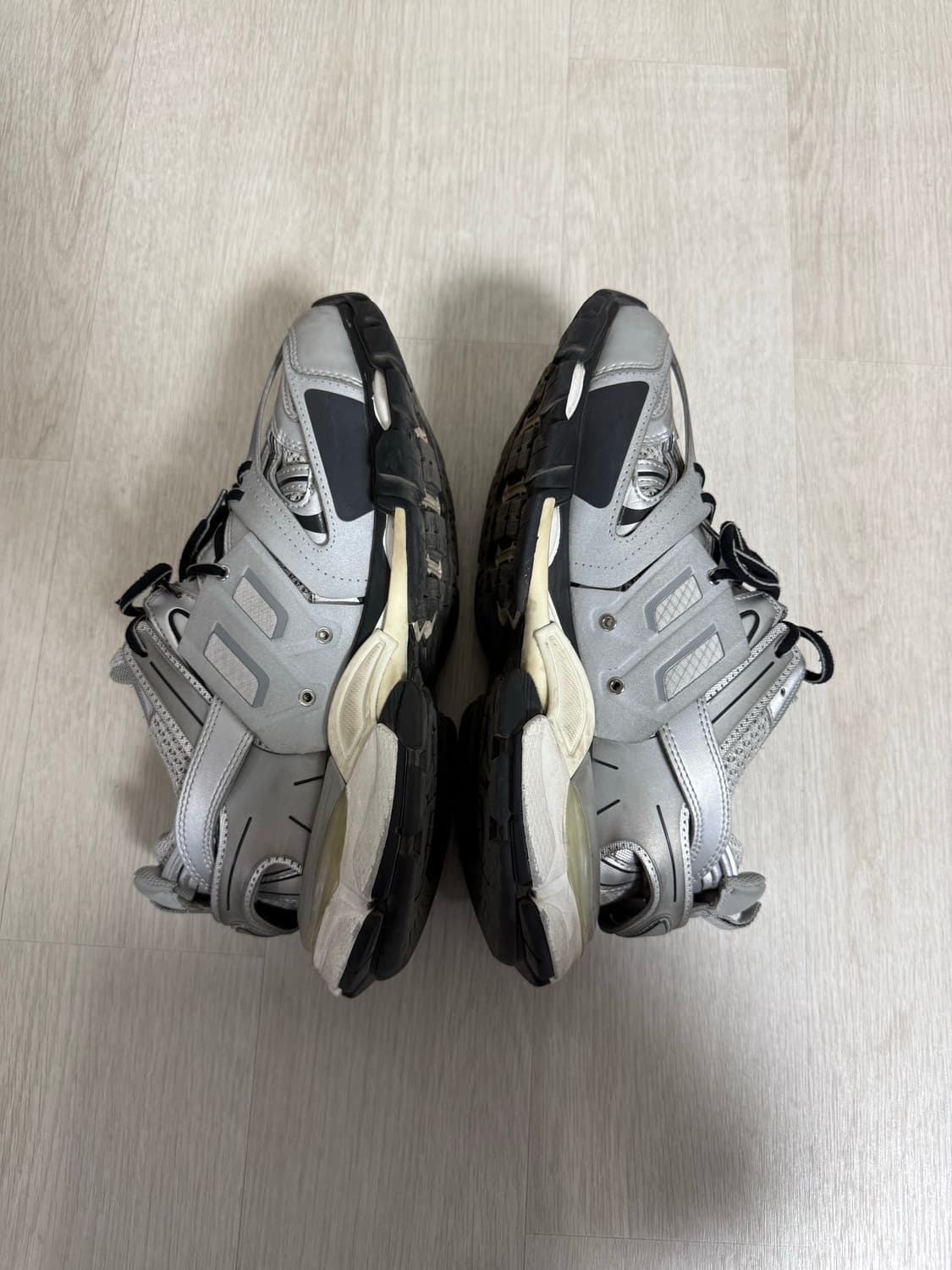 발렌시아가 트랙 40 팝니다 상품이미지3